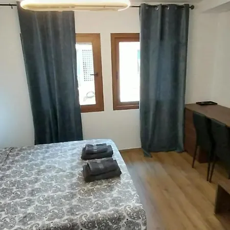 Benidorm Central Suites Διαμέρισμα *